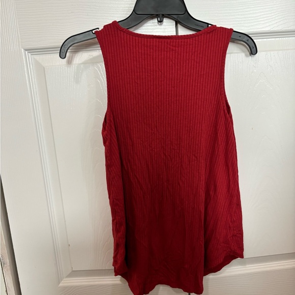 Old Navy Red Ribbed Tank Top - Picture 3 of 3
